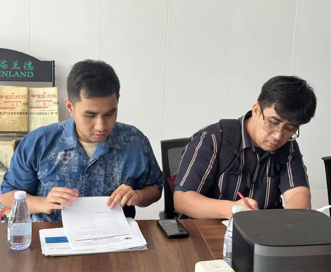 Indonesia Customers Visited Our Company For Inspection And Cooperation